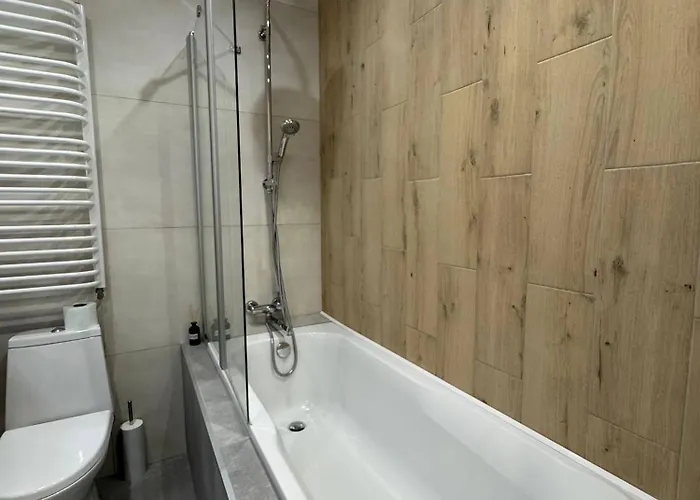 новобудова центр,стоянка для авто, жк семицвіт, документи アパート