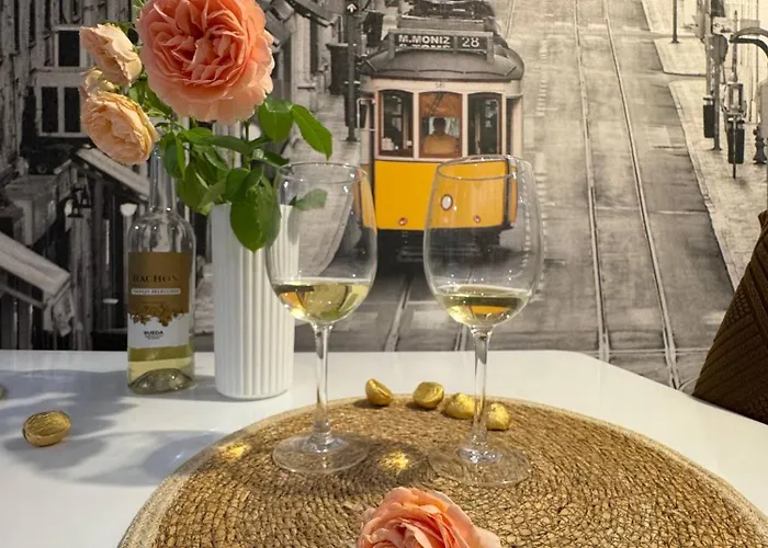 アパート новобудова центр,стоянка для авто, жк семицвіт, документи *