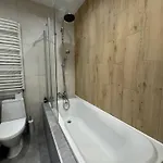 новобудова центр,стоянка для авто, жк семицвіт, документи Apartman