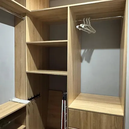 новобудова центр,стоянка для авто, жк семицвіт, документи Apartamento