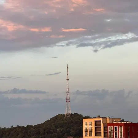 новобудова центр,стоянка для авто, жк семицвіт, документи * Leópolis