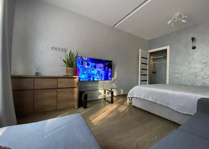 новобудова центр,стоянка для авто, жк семицвіт, документи Apartamento Leópolis