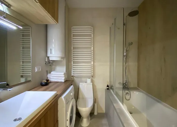 новобудова центр,стоянка для авто, жк семицвіт, документи Apartamento *