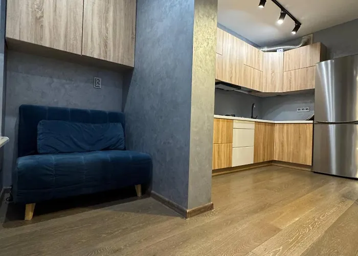 новобудова центр,стоянка для авто, жк семицвіт, документи Apartamento *